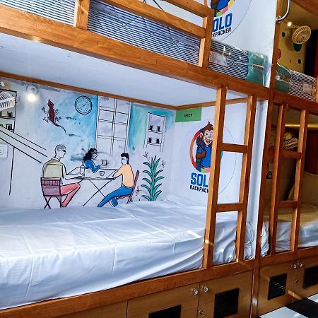 Hostel Solo Backpacker Bombaj Zewnętrze zdjęcie