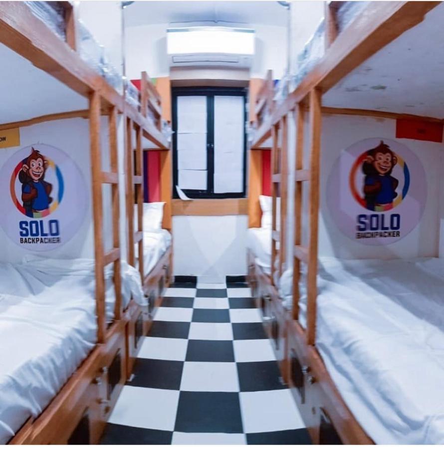 Hostel Solo Backpacker Bombaj Zewnętrze zdjęcie