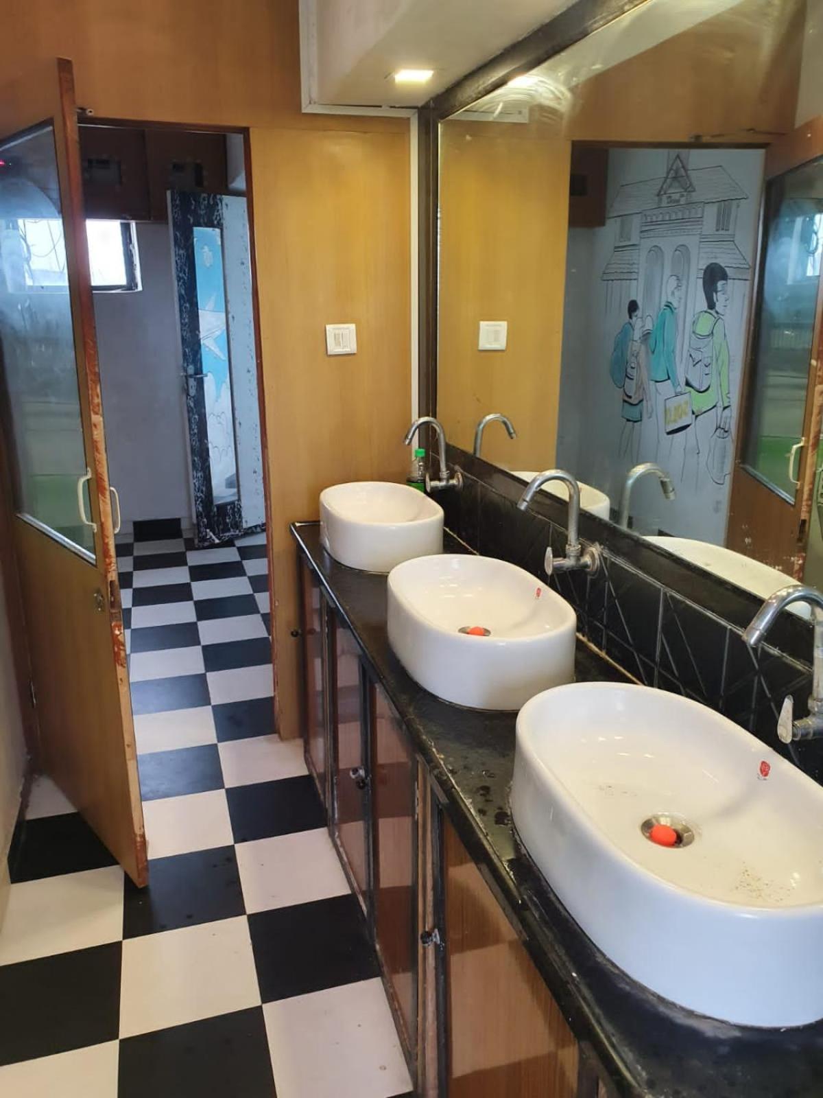 Hostel Solo Backpacker Bombaj Zewnętrze zdjęcie